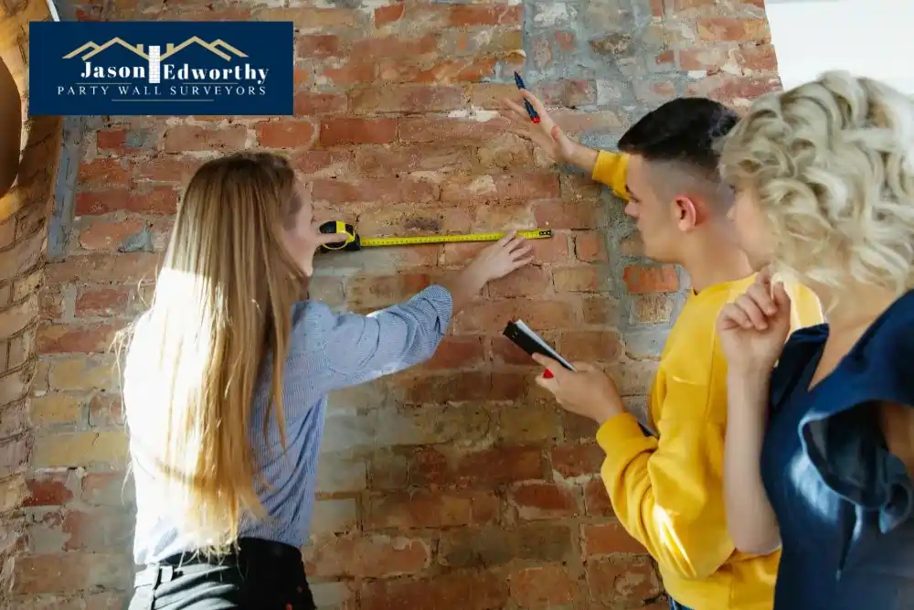 What are the responsibilities of a party wall surveyor Harlow?
